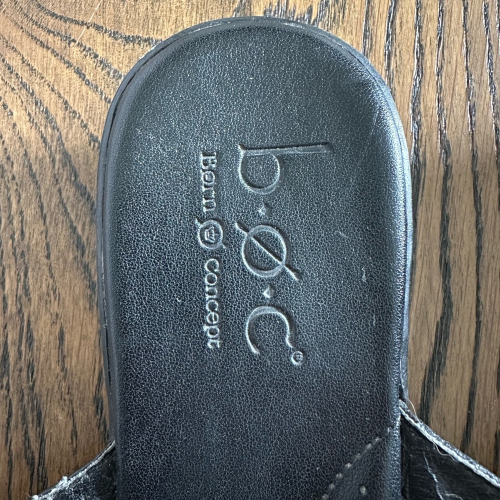 b.o.c. Black Sandals Casual Comfort - Picture 3 of 5